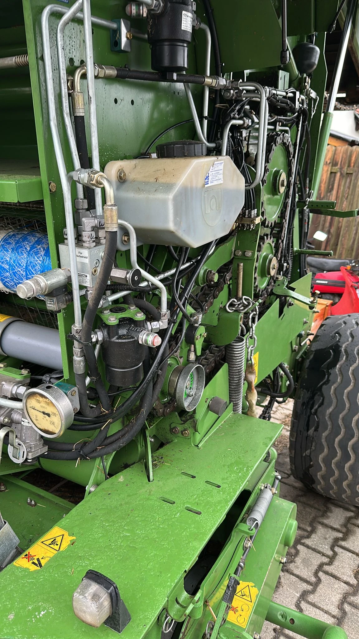Балировачка Krone V150XC Xtreme лизинг с първоначална вноска 20% - изображение 7