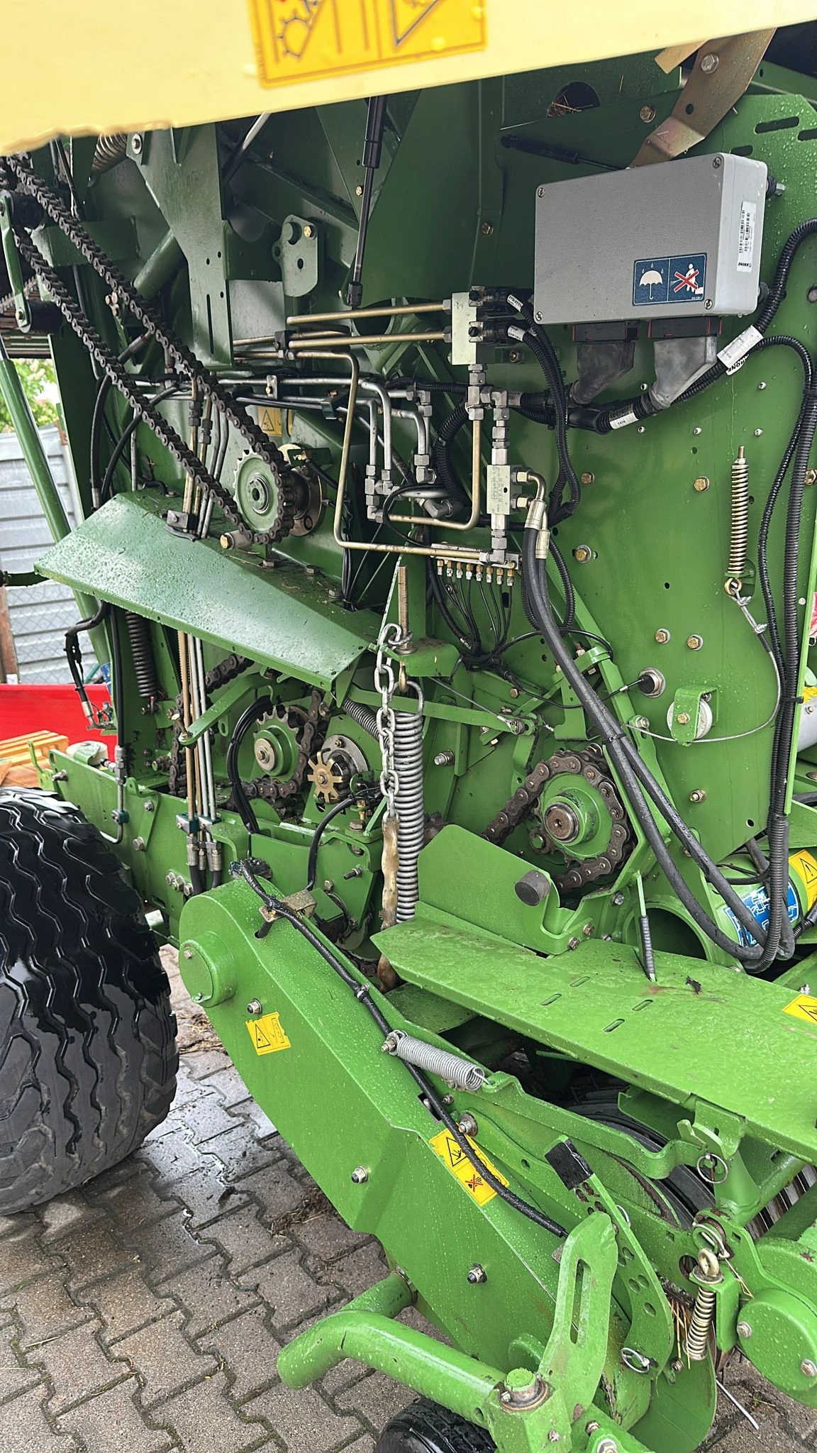 Балировачка Krone V150XC Xtreme лизинг с първоначална вноска 20% - изображение 8