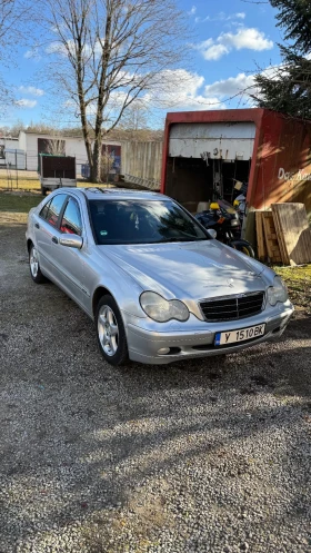 Mercedes-Benz C 220, снимка 12