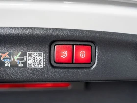 Обява за продажба на Mercedes-Benz C 300 4Matic = AMG Line = Premium Plus Гаранция ~ 125 904 лв. - изображение 8