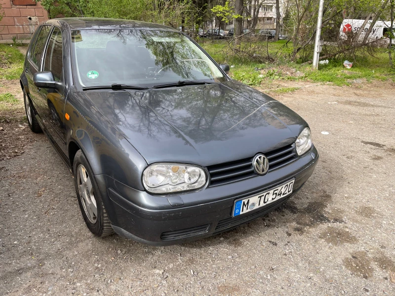 VW Golf 1, 6 бензин , снимка 1 - Автомобили и джипове - 46746909