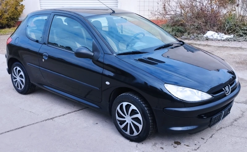 Peugeot 206 1.1, снимка 3 - Автомобили и джипове - 49348340