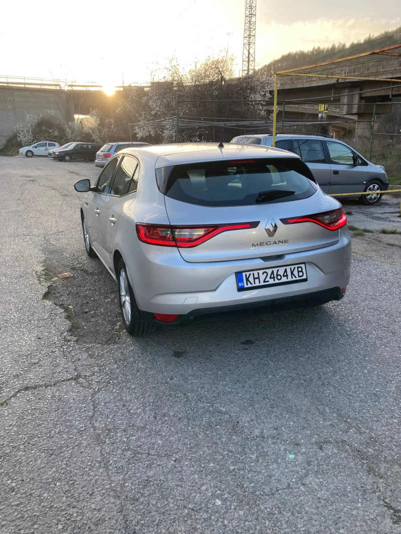 Renault Megane, снимка 6 - Автомобили и джипове - 49533819