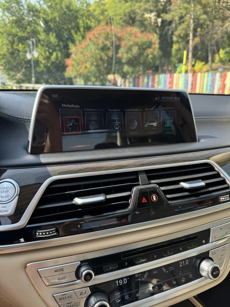 BMW 750 LI FULL ЕКСТРИ, ГОТОВ ЛИЗИНГ ! , снимка 3 - Автомобили и джипове - 52038864