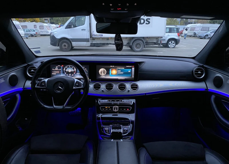 Mercedes-Benz E 220 AMG EDITION* , снимка 16 - Автомобили и джипове - 52503814