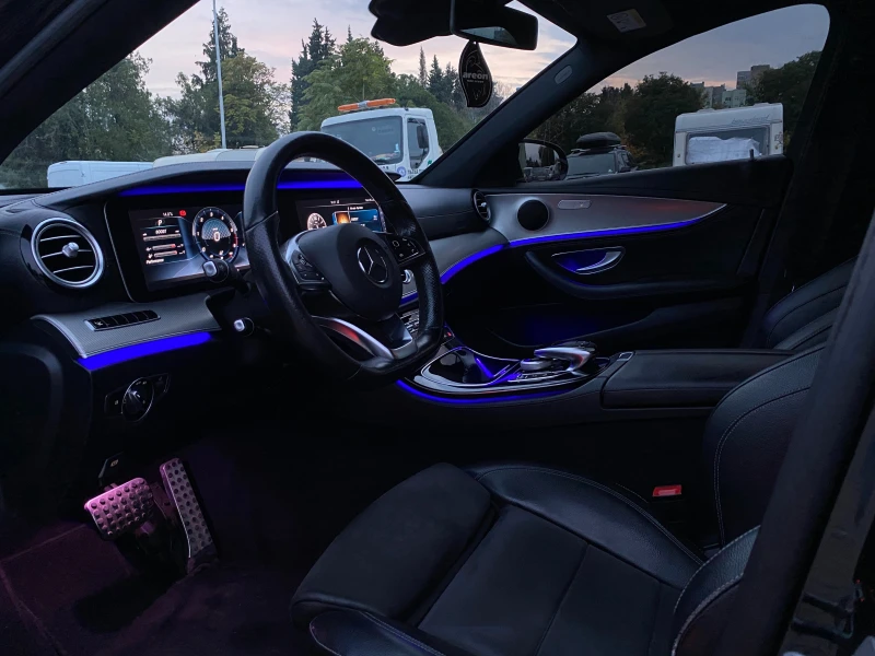 Mercedes-Benz E 220 AMG EDITION* , снимка 15 - Автомобили и джипове - 52503814