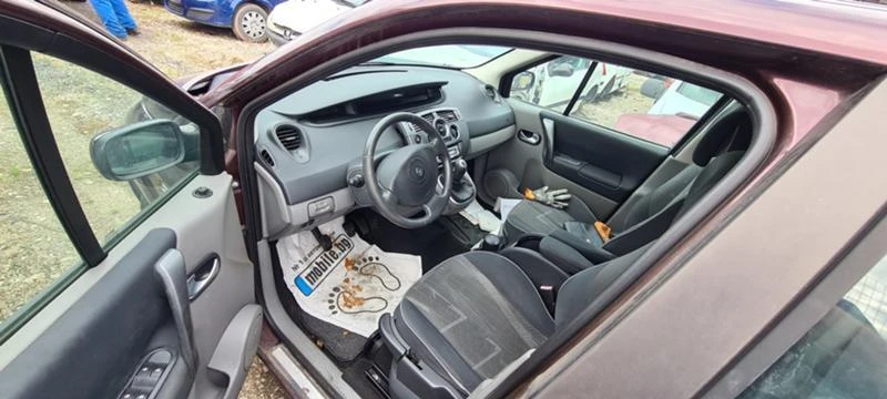 Renault Scenic 1.5 dci, снимка 6 - Автомобили и джипове - 33159884