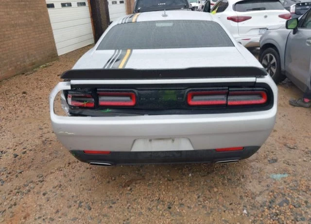 Dodge Challenger, снимка 10 - Автомобили и джипове - 48735701