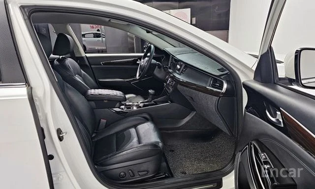 Kia K7 K7 2.4 GDI Limited, снимка 16 - Автомобили и джипове - 54170620