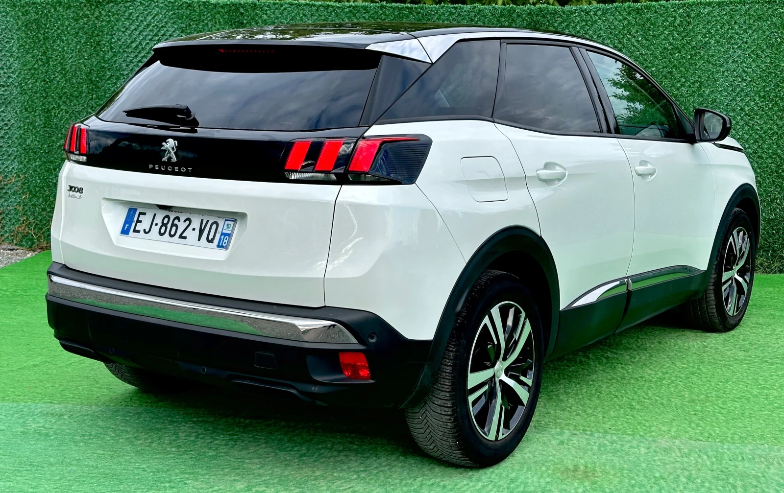 Peugeot 3008 ALLURE / KEULESS / KAMERA / NAVI / 1.6 HDI 120 ks - изображение 5
