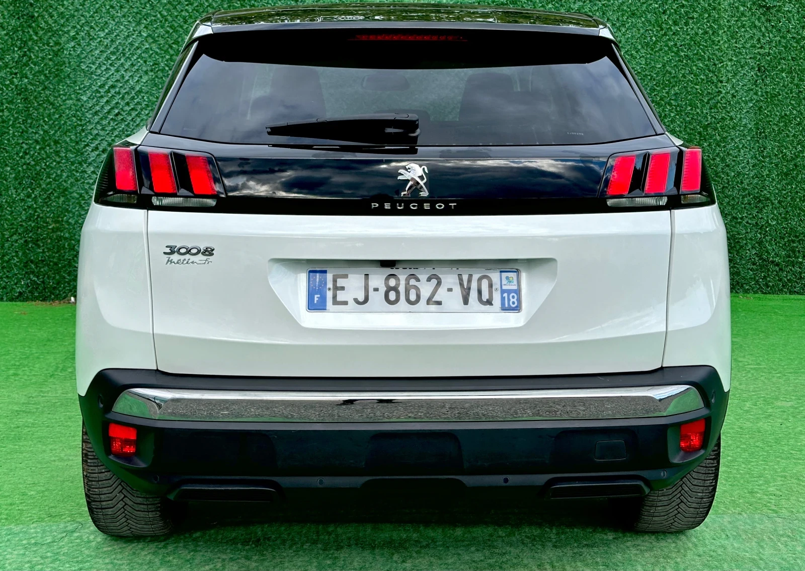 Peugeot 3008 ALLURE / KEULESS / KAMERA / NAVI / 1.6 HDI 120 ks - изображение 8