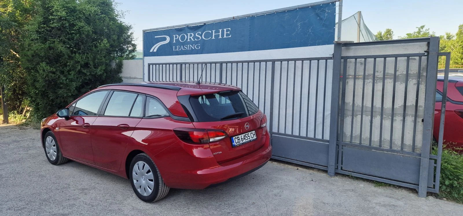 Opel Astra Sport Tourer 1.5 TDI - изображение 3