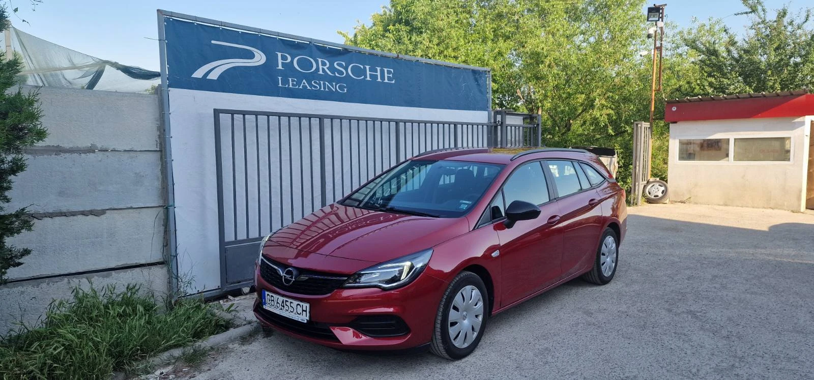 Opel Astra Sport Tourer 1.5 TDI - изображение 2