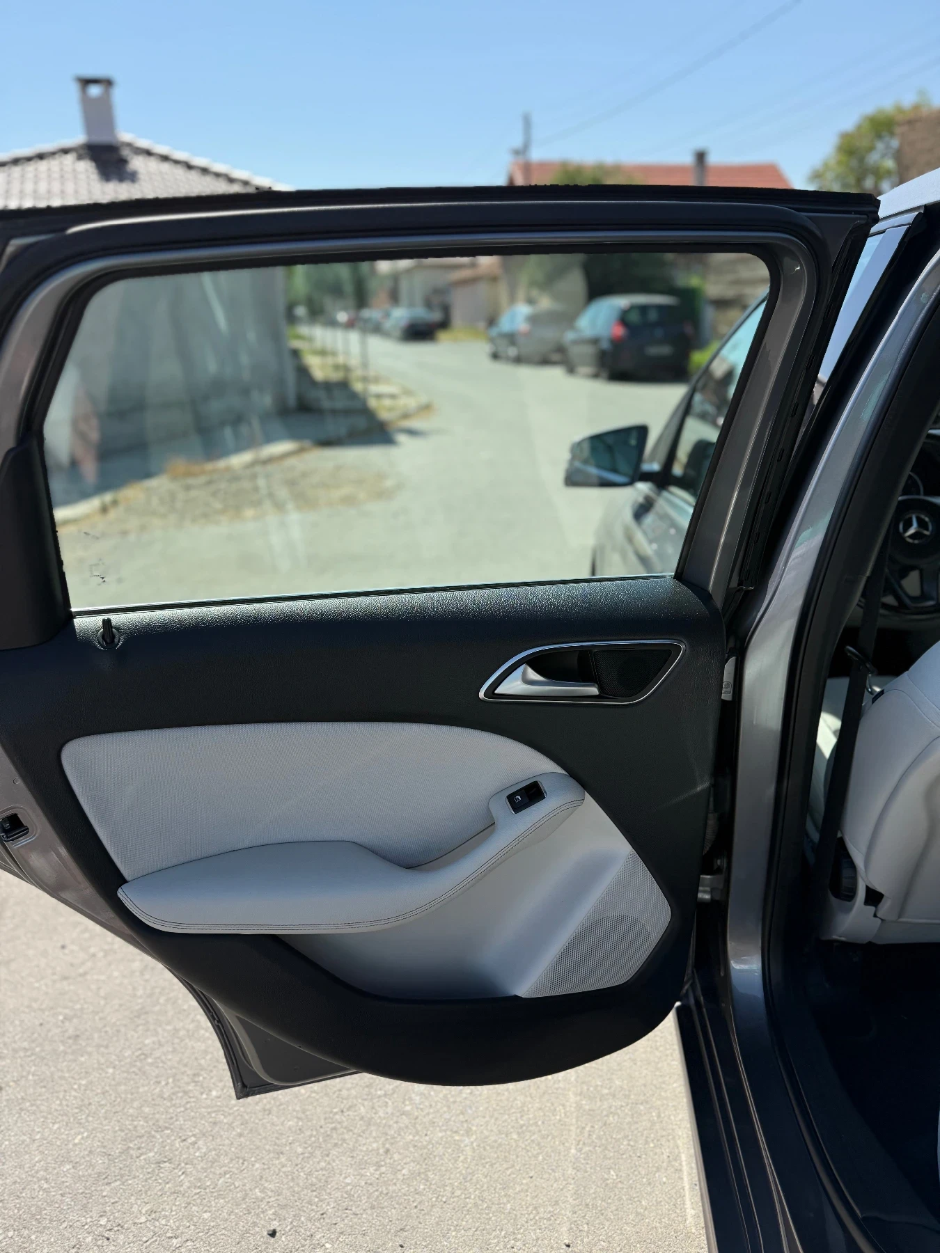 Mercedes-Benz B 200  - изображение 5