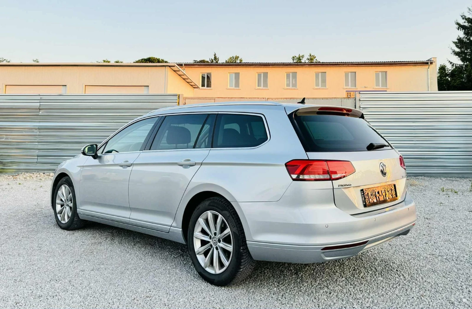 VW Passat АВТОМАТ* ДИСТРОНИК - изображение 9
