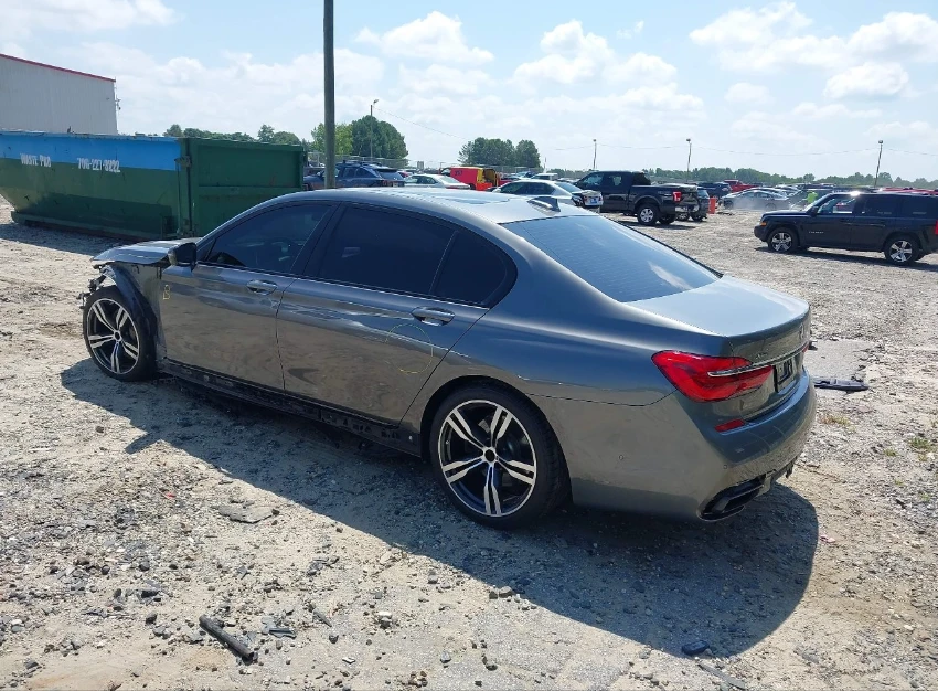 BMW 750 I* XDRIVE* M-PACK* ОБДУХВАНЕ* МАСАЖ* КРАЙНА ЦЕНА   - изображение 4