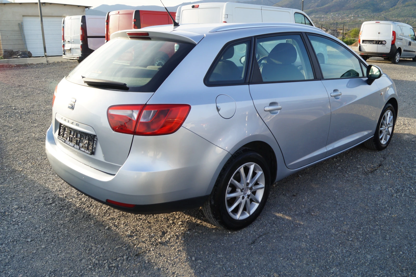 Seat Ibiza 1.6d , снимка 5 - Автомобили и джипове - 54234369