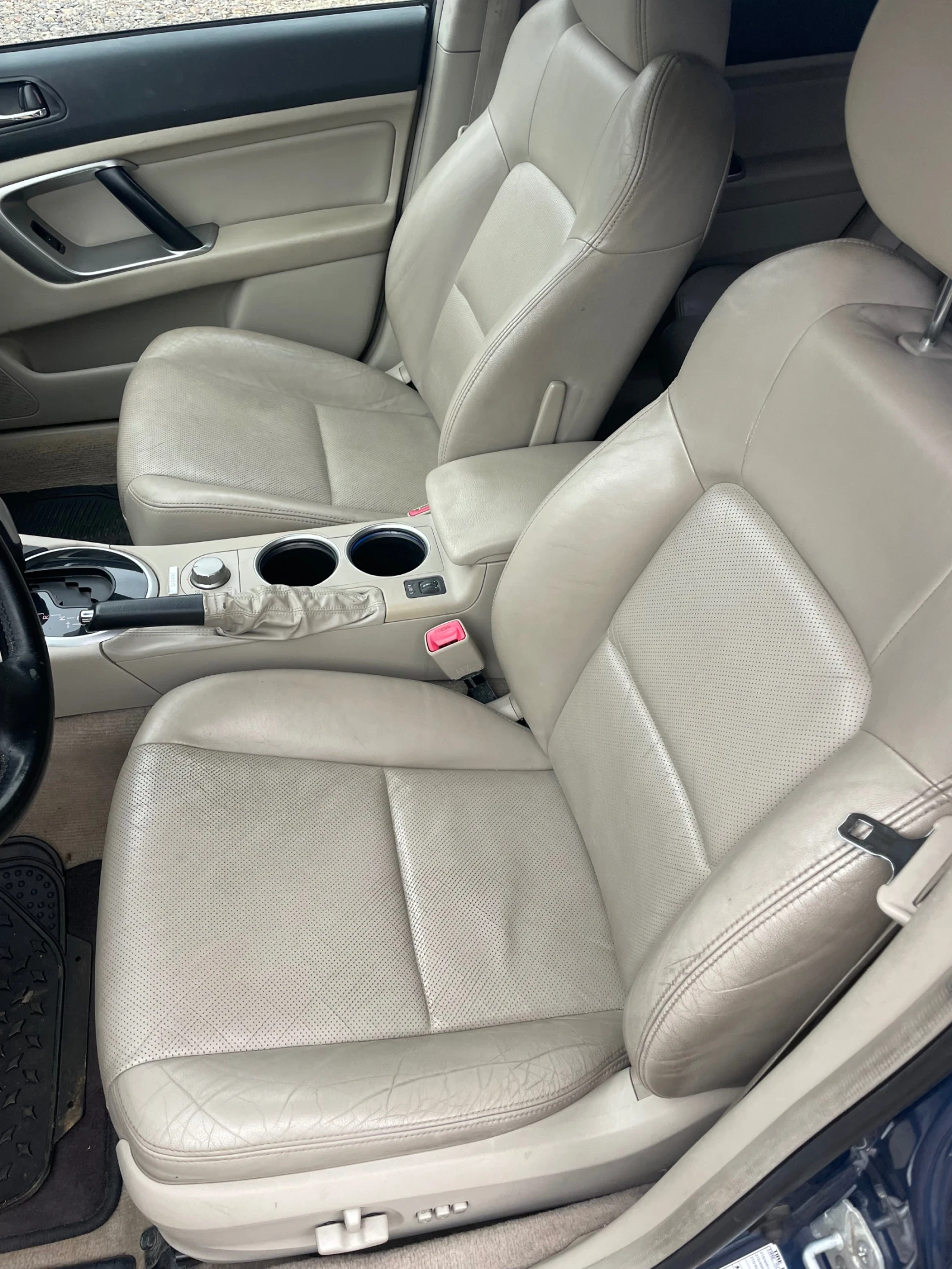 Subaru Legacy 3.0 H/ SWISS/ SI-DRIVE/ Топ състояние, снимка 9 - Автомобили и джипове - 54510344