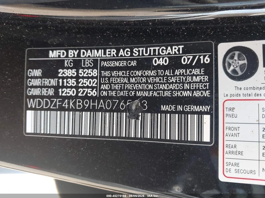 Mercedes-Benz E 300 2.0l 4Matic, снимка 9 - Автомобили и джипове - 54974439