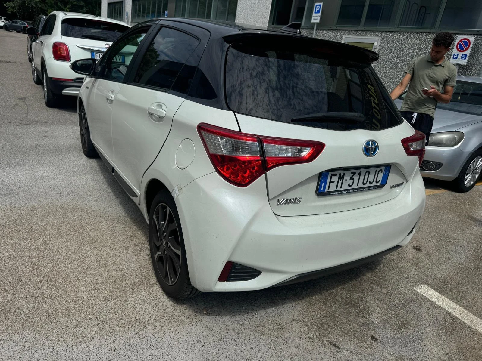 Toyota Yaris 1.5 Hybrid 101hp* 2.2018г* NAVI* KAMERA* FACELIFT, снимка 5 - Автомобили и джипове - 55094328