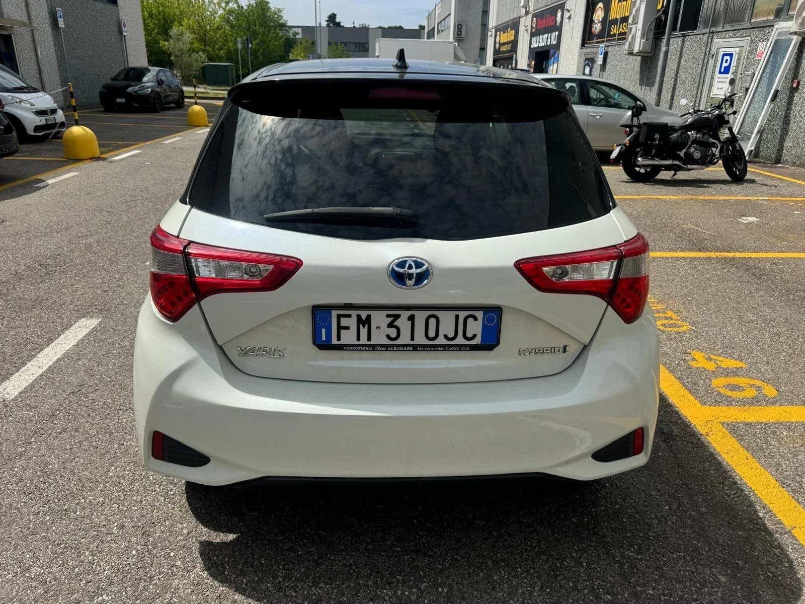 Toyota Yaris 1.5 Hybrid 101hp* 2.2018г* NAVI* KAMERA* FACELIFT, снимка 12 - Автомобили и джипове - 55094328