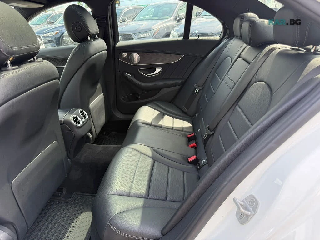 Mercedes-Benz C 400 * АвтоКредит* (ЦЕНА ДО БГ), снимка 14 - Автомобили и джипове - 55235764