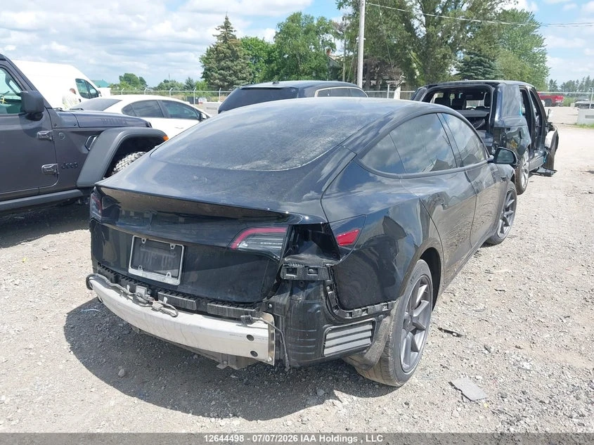 Tesla Model 3 Facelift LFP Термопомпа, снимка 14 - Автомобили и джипове - 55281670