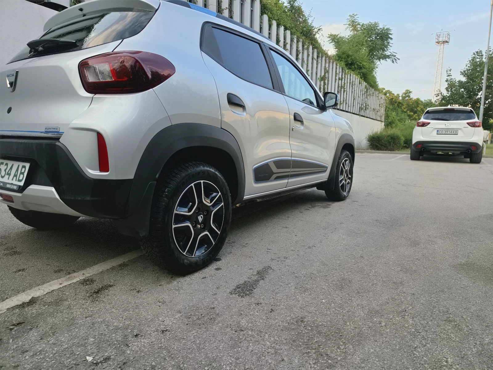 Dacia Spring, снимка 10 - Автомобили и джипове - 55352824