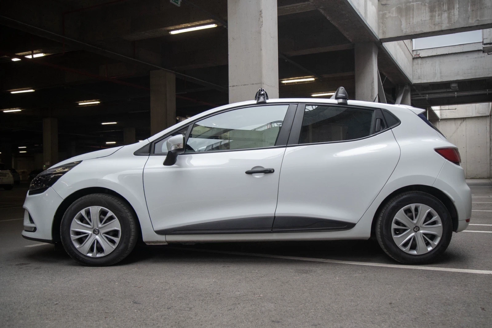 Renault Clio, снимка 4 - Автомобили и джипове - 55535055