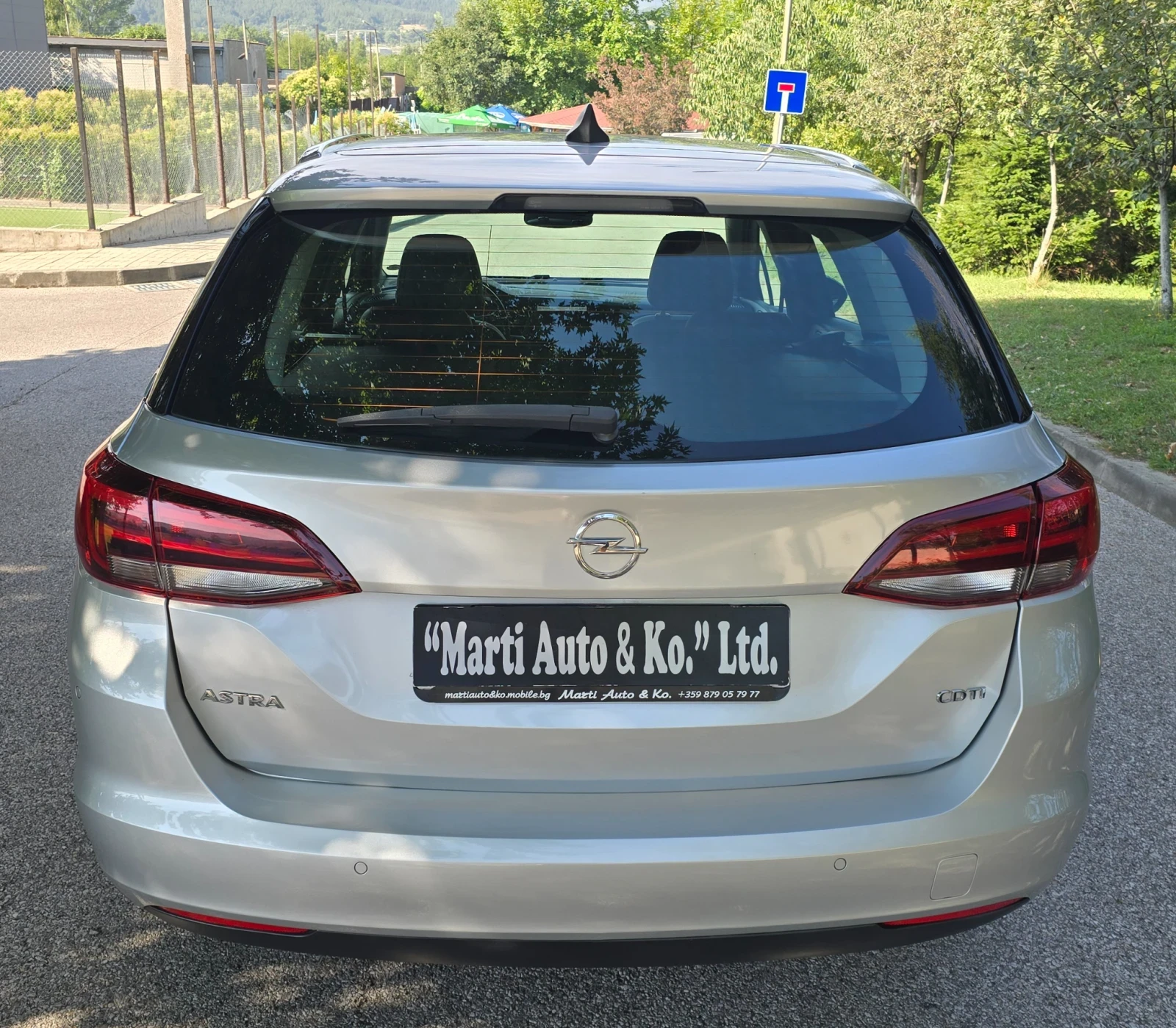 Opel Astra Sports Tourer 1.6 CDTI Автоматик , Дистроник !!!, снимка 8 - Автомобили и джипове - 55444768