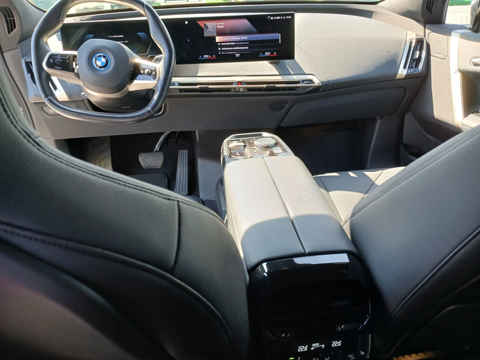 BMW iX Xdrive40, снимка 13 - Автомобили и джипове - 55664355
