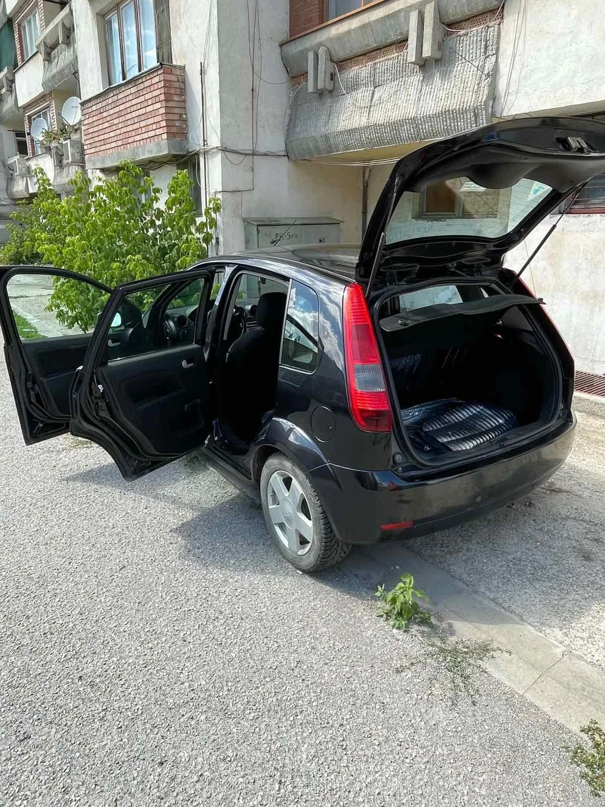 Ford Fiesta, снимка 5 - Автомобили и джипове - 55691669