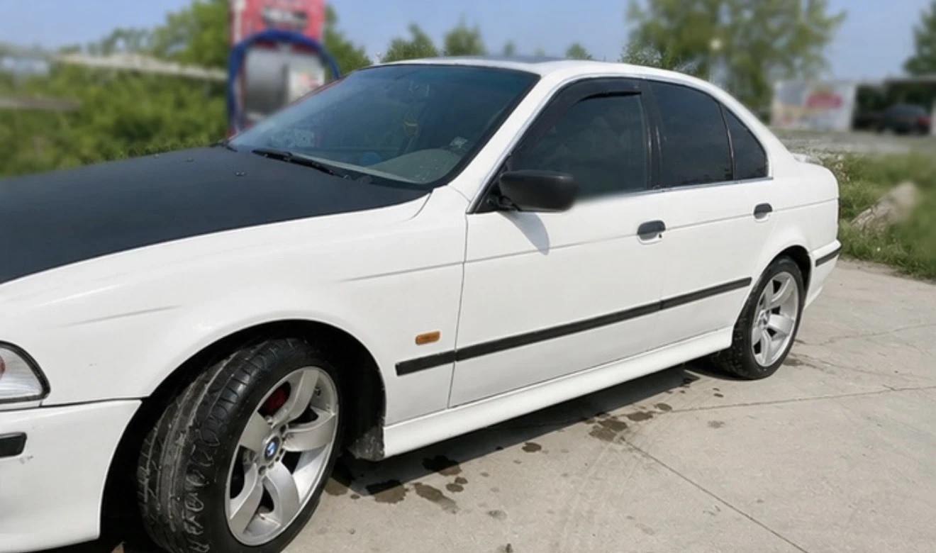 BMW 520, снимка 4 - Автомобили и джипове - 55931036