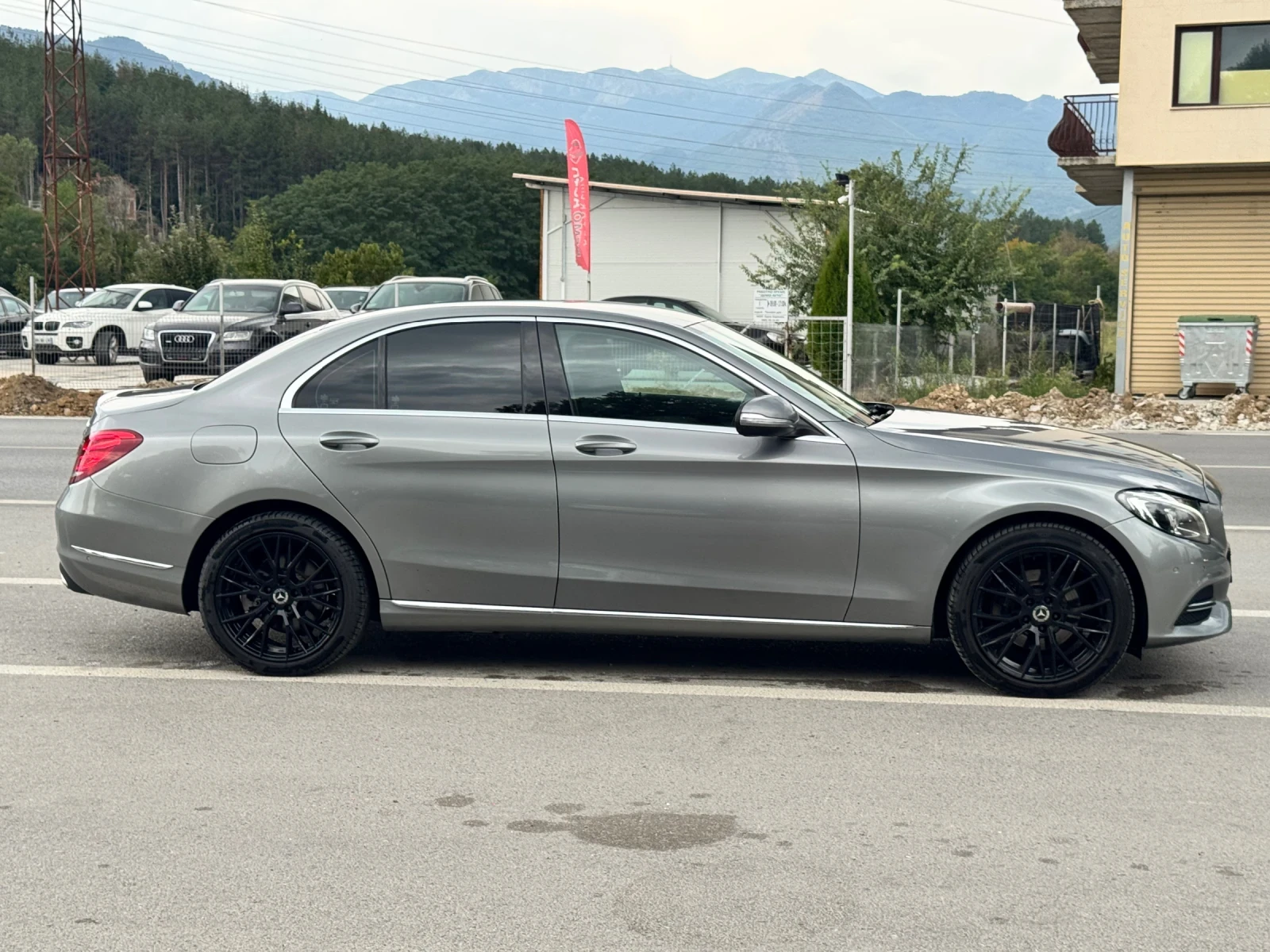Mercedes-Benz C 220 напълно обслужен    ЛИЗИНГ, снимка 4 - Автомобили и джипове - 56046358
