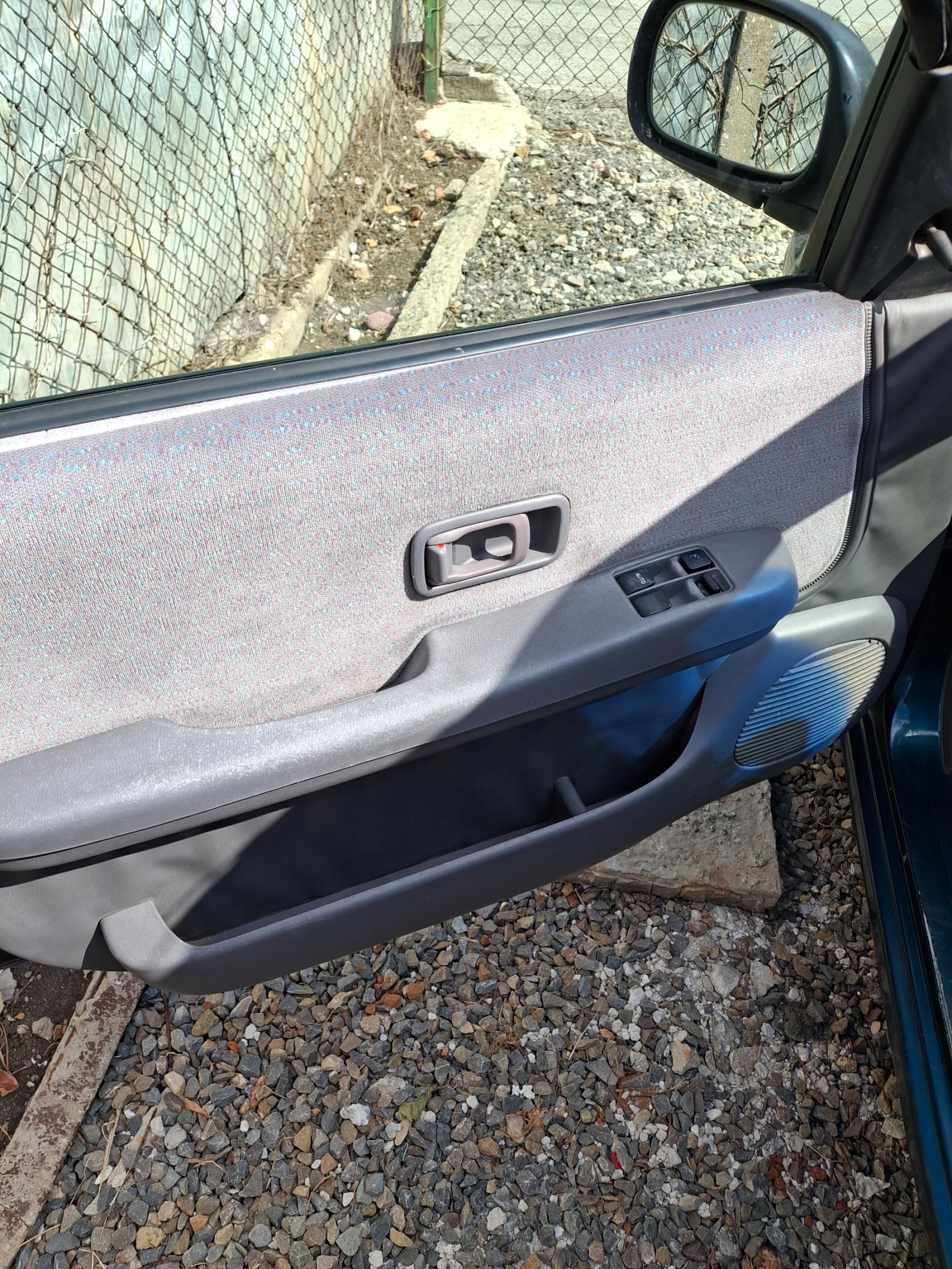 Nissan Micra 4 врати, снимка 8 - Автомобили и джипове - 56517326