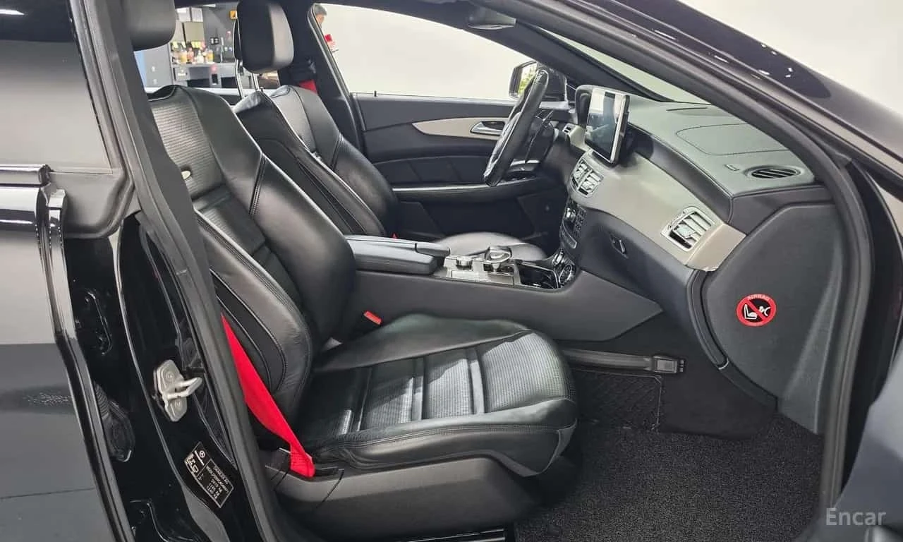 Mercedes-Benz CLS 63 CLS63, снимка 11 - Автомобили и джипове - 56624117