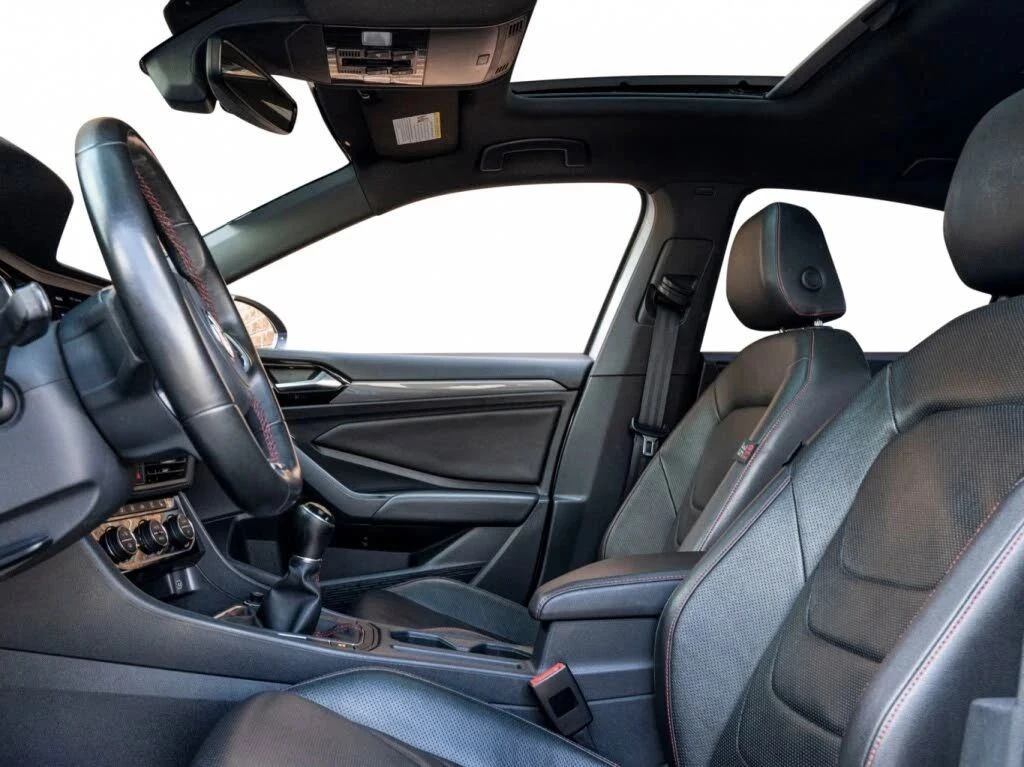 VW Jetta, снимка 8 - Автомобили и джипове - 56690024