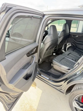 Audi SQ7 4.0 TFSI, снимка 13