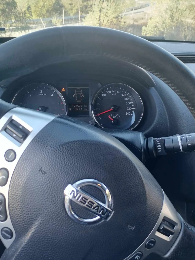 Nissan Qashqai, снимка 4 - Автомобили и джипове - 47690924