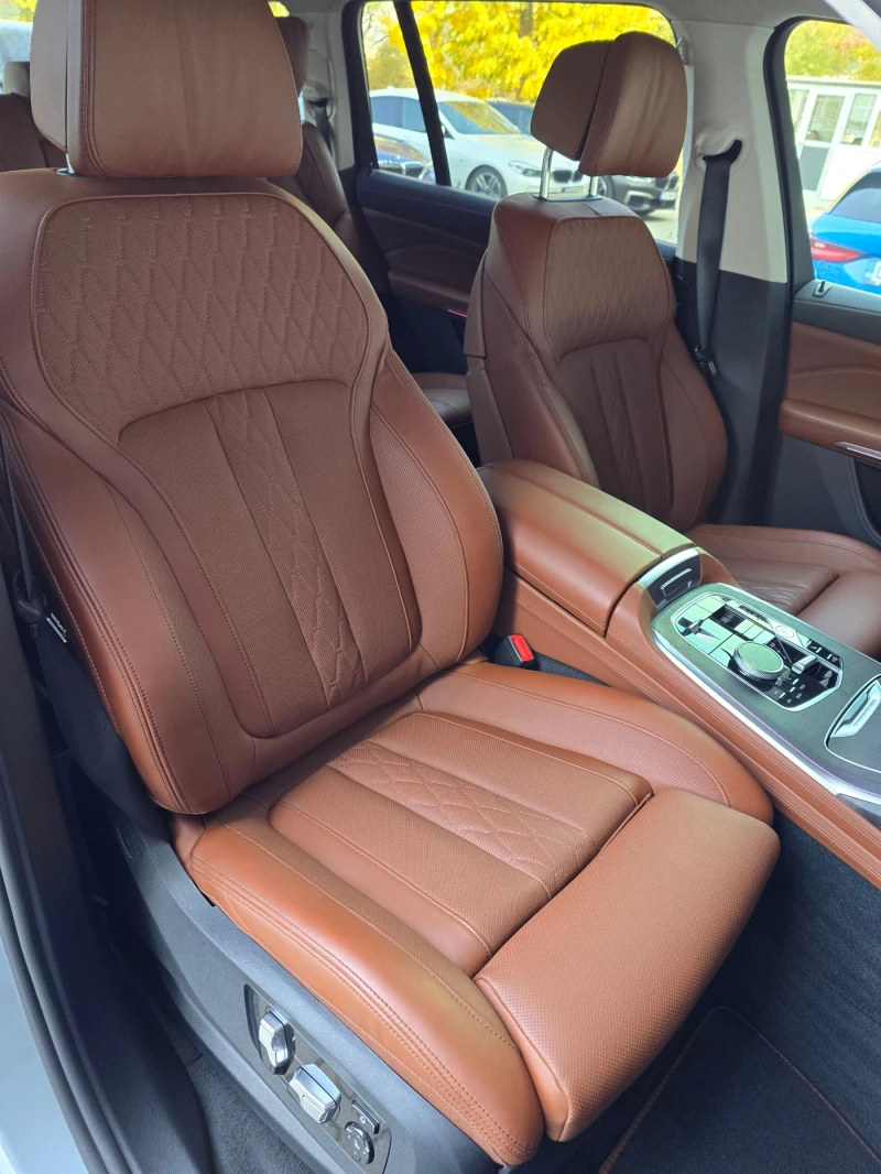 BMW X7 40d Facelift Individual, снимка 6 - Автомобили и джипове - 52083817