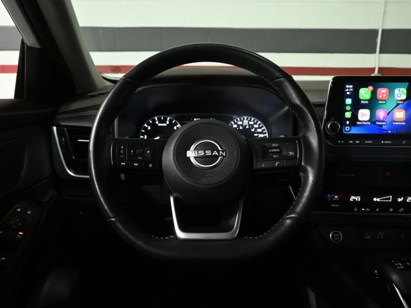 Nissan Rogue * Lane Assist Blindspot Push Start Heated Seats * , снимка 10 - Автомобили и джипове - 52869819