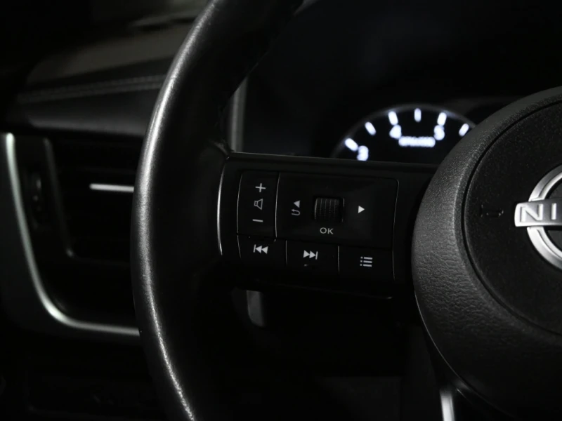 Nissan Rogue * Lane Assist Blindspot Push Start Heated Seats * , снимка 14 - Автомобили и джипове - 52869819