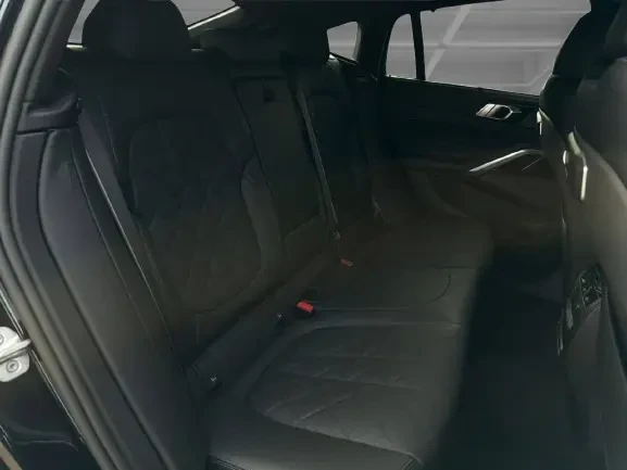 BMW X6 40d xDrive = M-Sport Pro = Гаранция, снимка 10 - Автомобили и джипове - 54884811