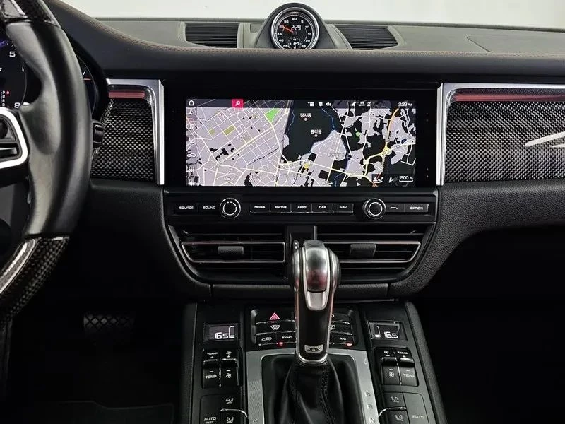 Porsche Macan, снимка 15 - Автомобили и джипове - 56711794