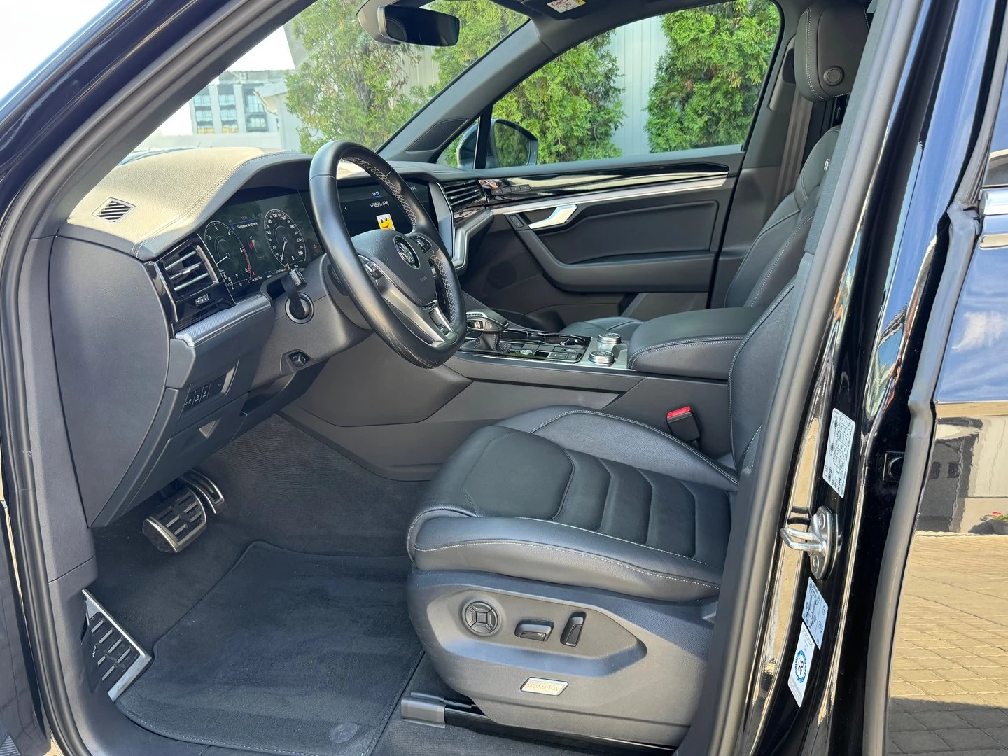 VW Touareg V6 TDI BMT 4MOTION - изображение 6