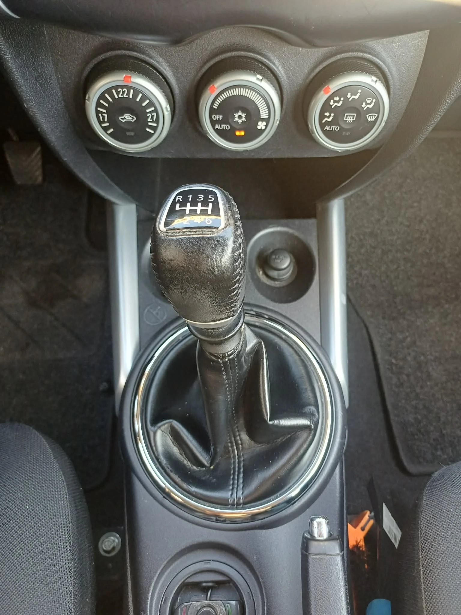 Mitsubishi ASX, снимка 6 - Автомобили и джипове - 53738008