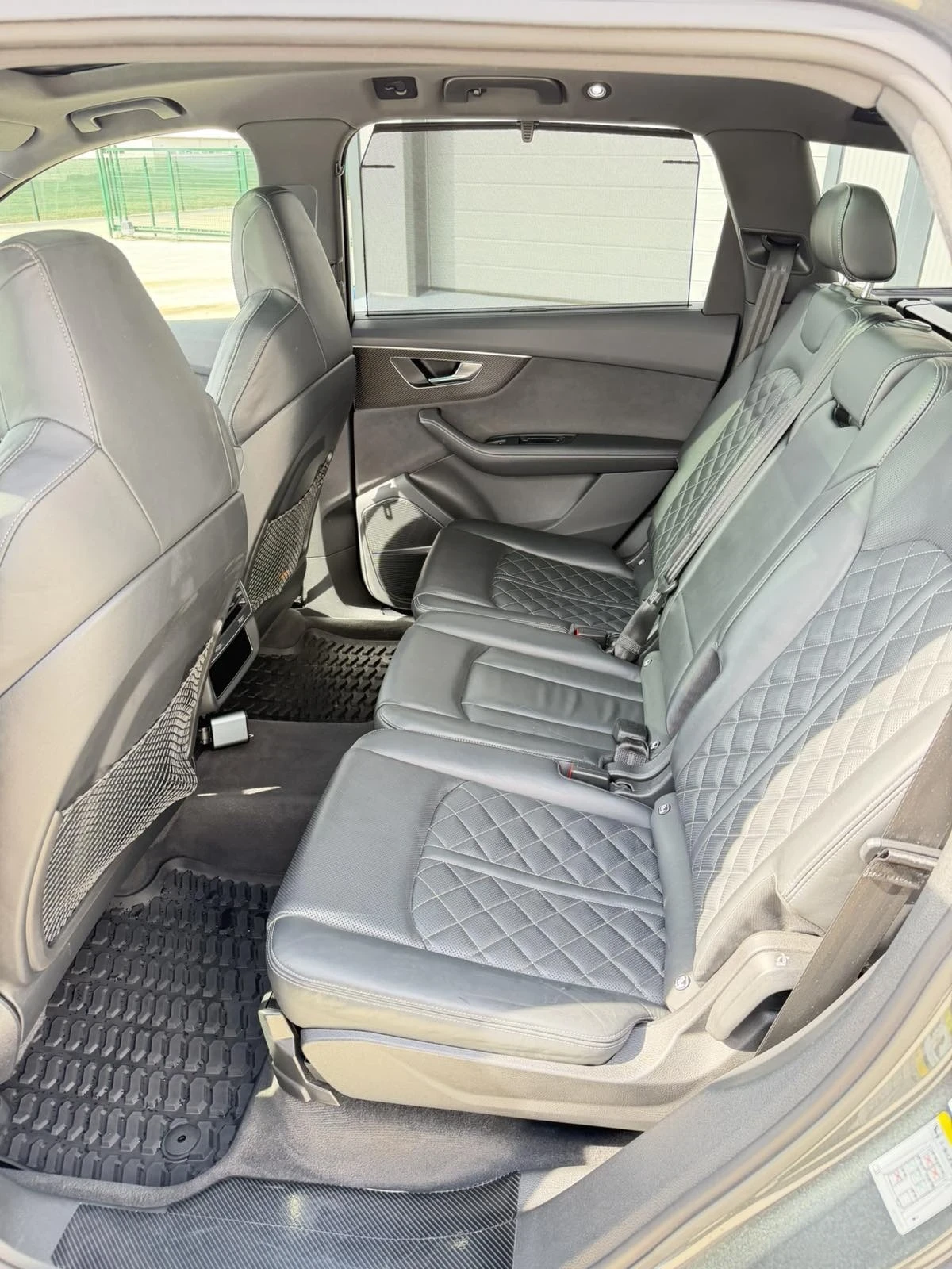 Audi SQ7 4.0 TFSI, снимка 14 - Автомобили и джипове - 54162735