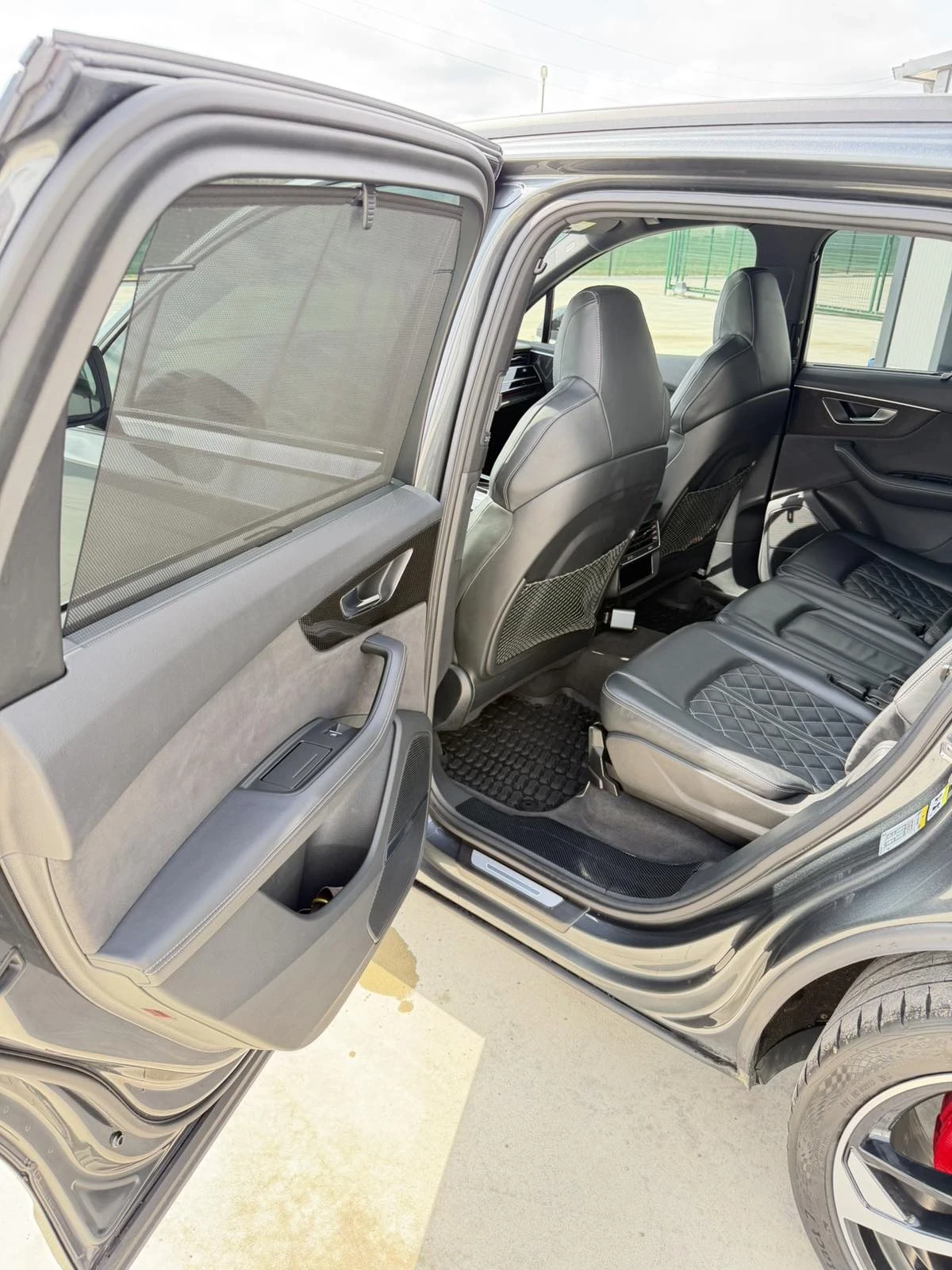 Audi SQ7 4.0 TFSI, снимка 13 - Автомобили и джипове - 54162735