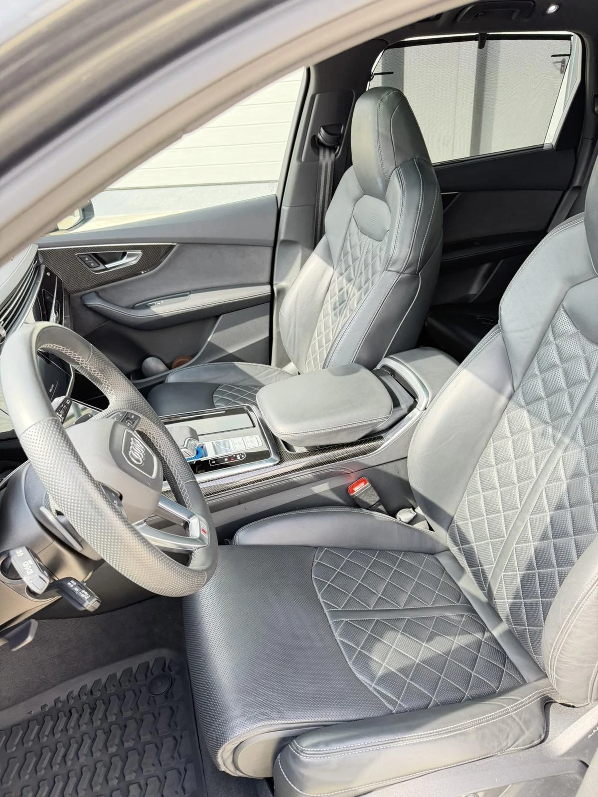 Audi SQ7 4.0 TFSI, снимка 8 - Автомобили и джипове - 54162735