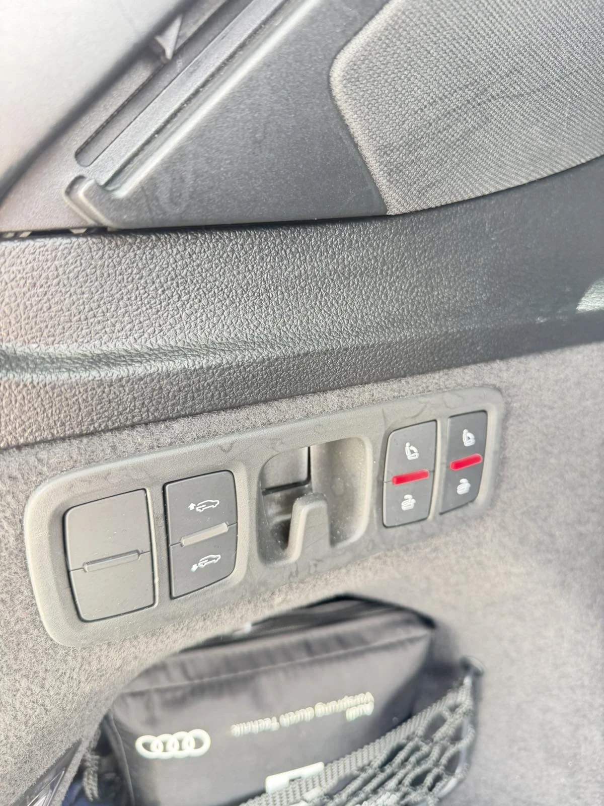 Audi SQ7 4.0 TFSI, снимка 9 - Автомобили и джипове - 54162735